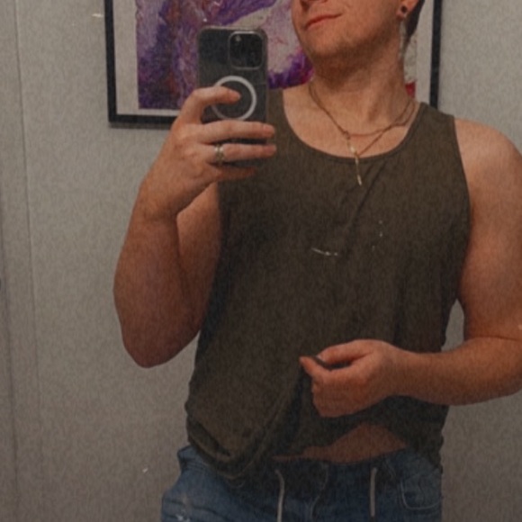 Meet your Posher, Adam - Picture 2 of 2